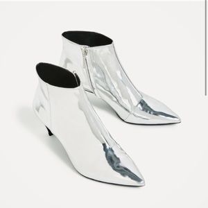 Zara silver metallic booties 8.5